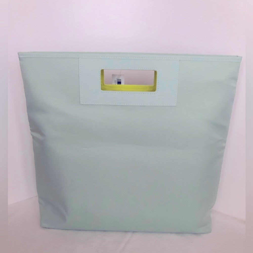 Clinique Tote Bag Aqua Mint Green easy clean Recycled Polyester bag NWT